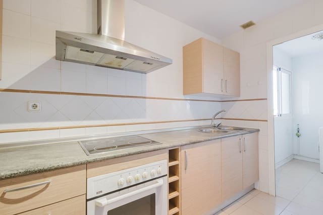 3 chambre Appartement à vendre à Vélez-Málaga avec piscine garage - 375 000 € (Ref: 10139102)