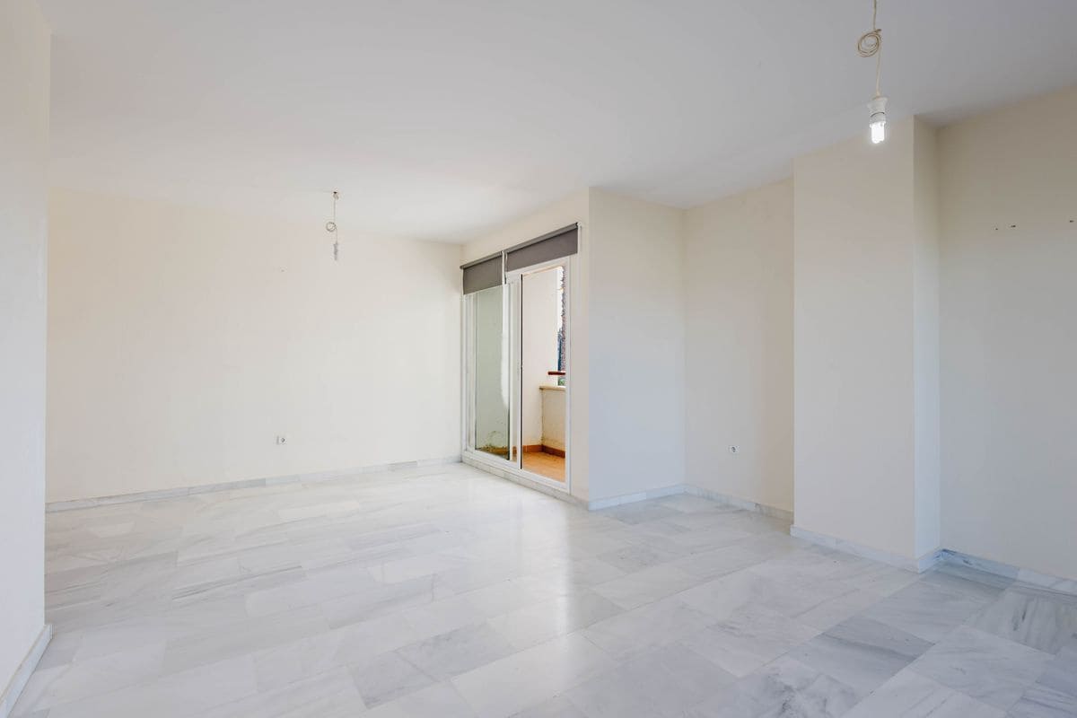 3 chambre Appartement à vendre à Velez-Malaga avec piscine garage - 375 000 € (Ref: 10139102)