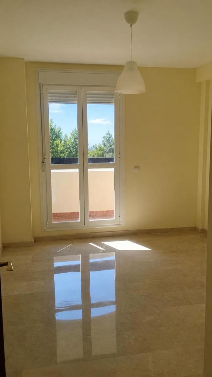 3 soverom Leilighet til salgs i Manilva med svømmebasseng garasje - € 298 500 (Ref: 10139105)