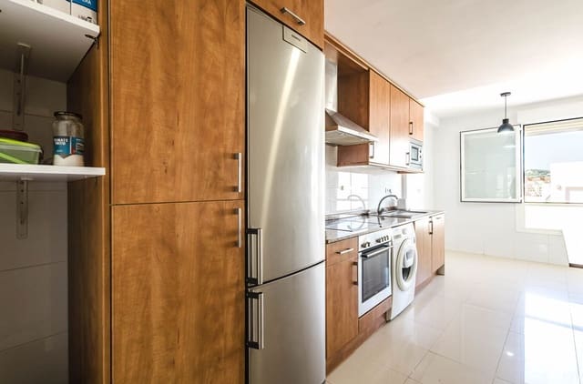 3 bedroom Flat for sale in Manilva with pool garage - € 298,500 (Ref: 10139105)