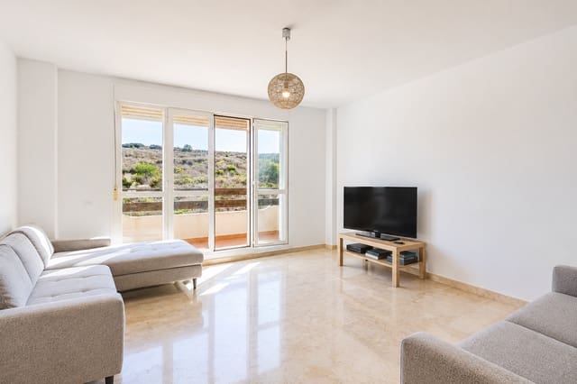 3 bedroom Flat for sale in Manilva with pool garage - € 298,500 (Ref: 10139105)