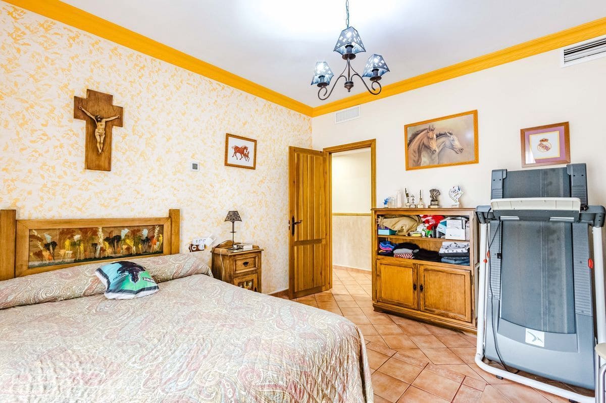 4 sovrum Finca/Hus på landet till salu i Casabermeja med pool garage - 639 000 € (Ref: 10145742)