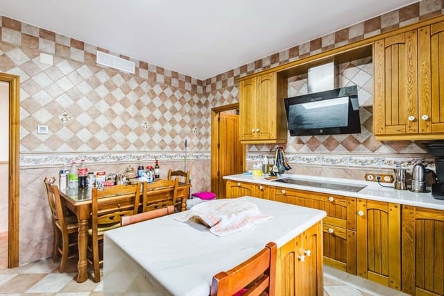 4 sovrum Finca/Hus på landet till salu i Casabermeja med pool garage - 639 000 € (Ref: 10145742)