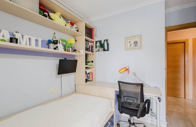 4 soverom Leilighet til salgs i Málaga by - € 350 000 (Ref: 10145743)