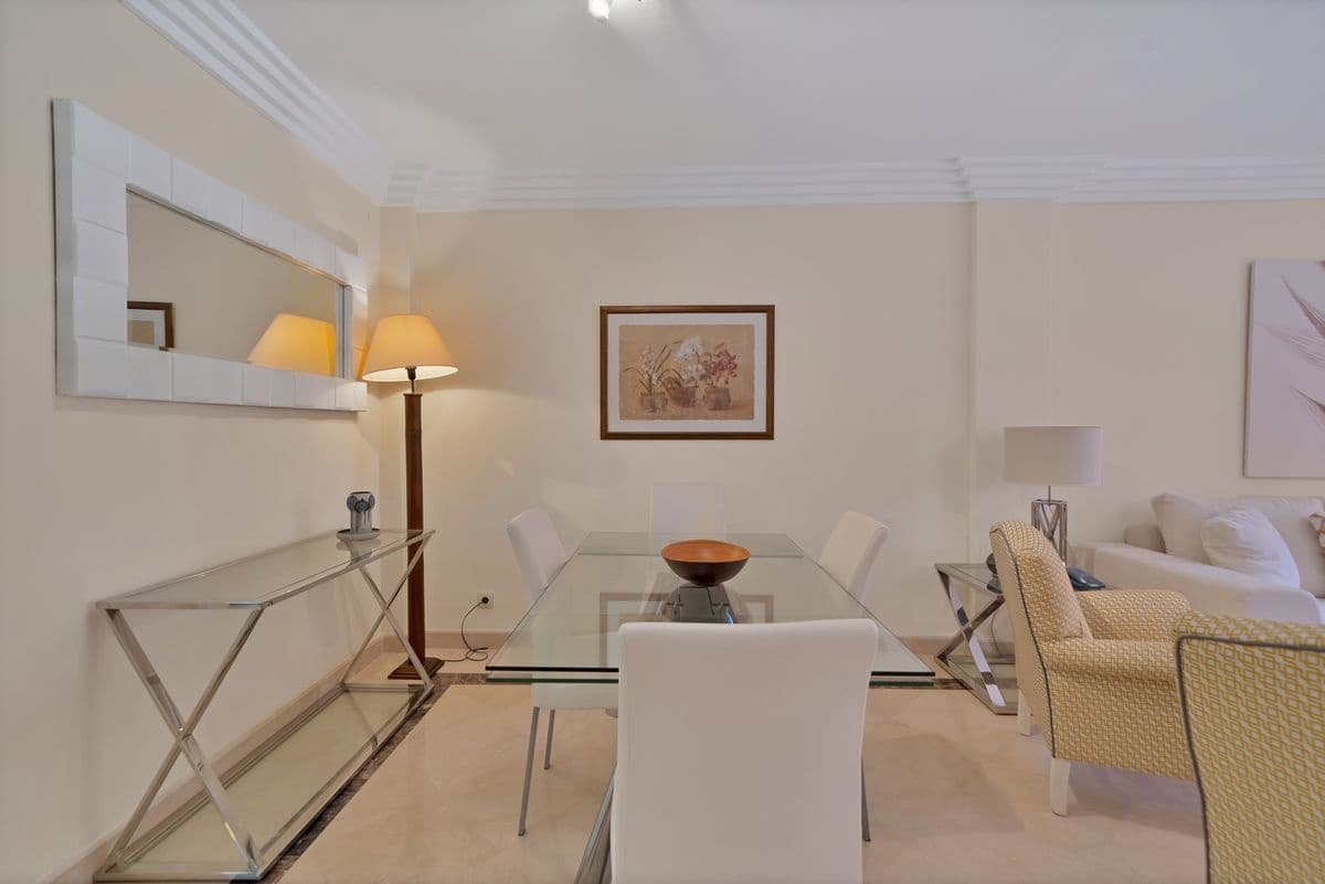 2 quarto Apartamento para venda em Marbella com piscina garagem - 825 000 € (Ref: 10145744)