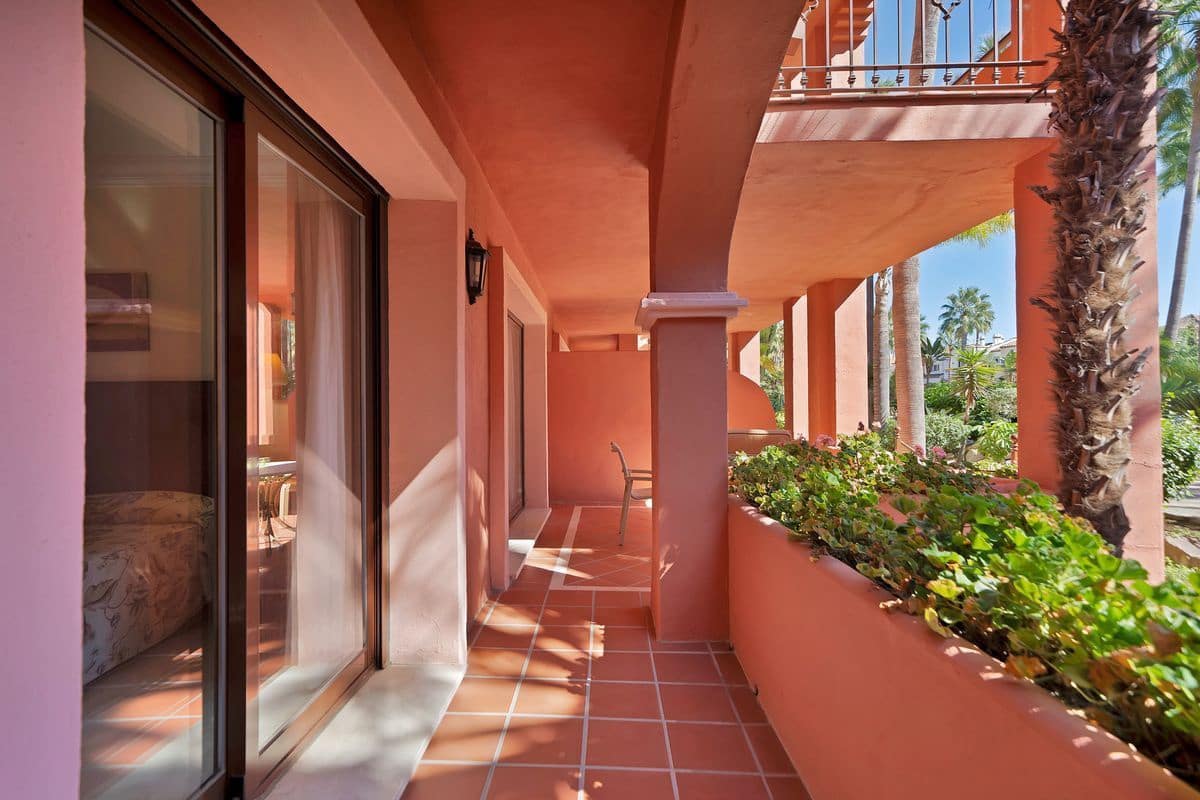 2 quarto Apartamento para venda em Marbella com piscina garagem - 825 000 € (Ref: 10145744)