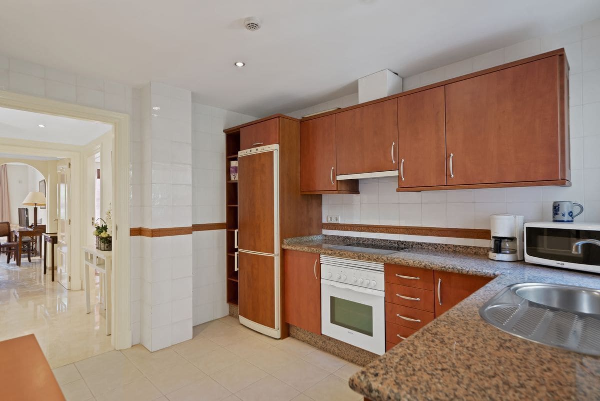 2 quarto Apartamento para venda em Marbella com piscina garagem - 825 000 € (Ref: 10145744)