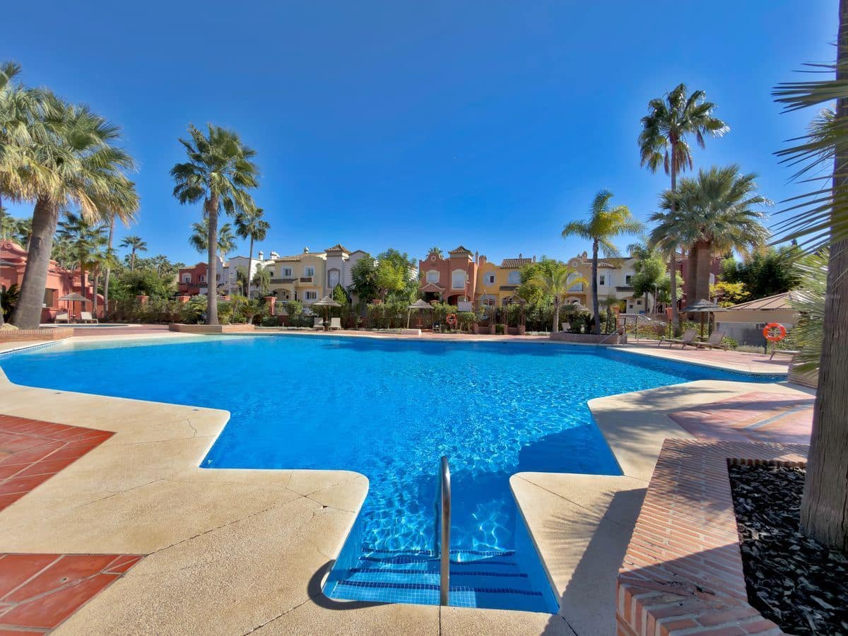 2 quarto Apartamento para venda em Marbella com piscina garagem - 825 000 € (Ref: 10145744)