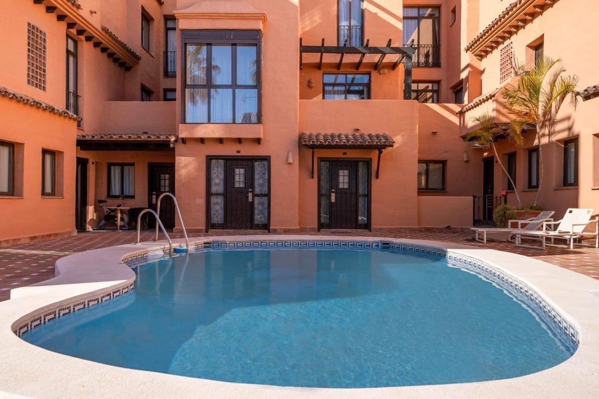 5 camera da letto Appartamento in vendita in New Golden Mile con piscina garage - 590.000 € (Rif: 10145745)
