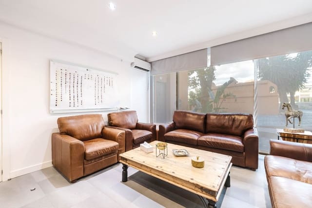 5 sovrum Lägenhet till salu i New Golden Mile, Estepona med pool garage - 590 000 € (Ref: 10145745)