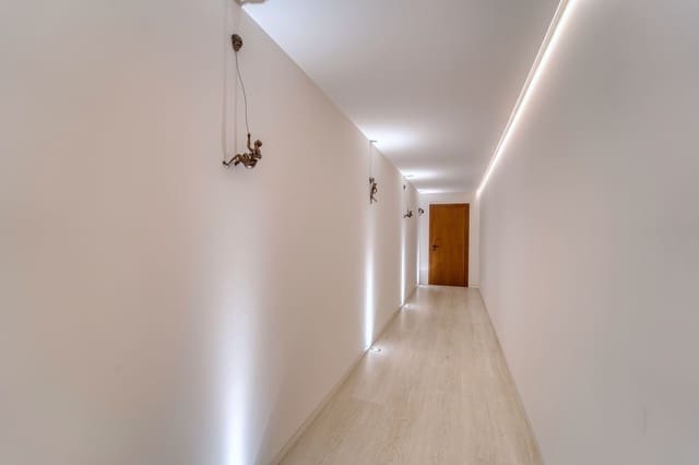 6 bedroom Villa for sale in Marbella with pool garage - € 5,900,000 (Ref: 10154577)