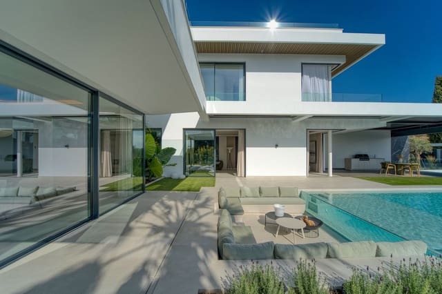 6 bedroom Villa for sale in Marbella with pool garage - € 5,900,000 (Ref: 10154577)