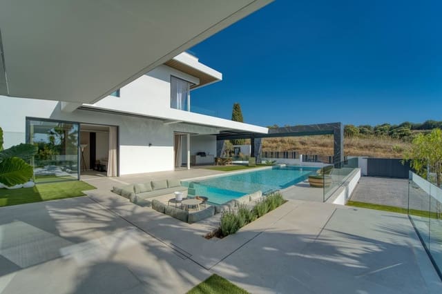 6 bedroom Villa for sale in Marbella with pool garage - € 5,900,000 (Ref: 10154577)