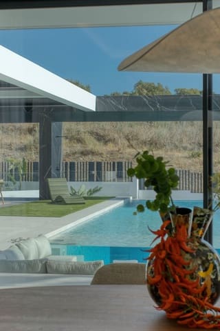6 bedroom Villa for sale in Marbella with pool garage - € 5,900,000 (Ref: 10154577)