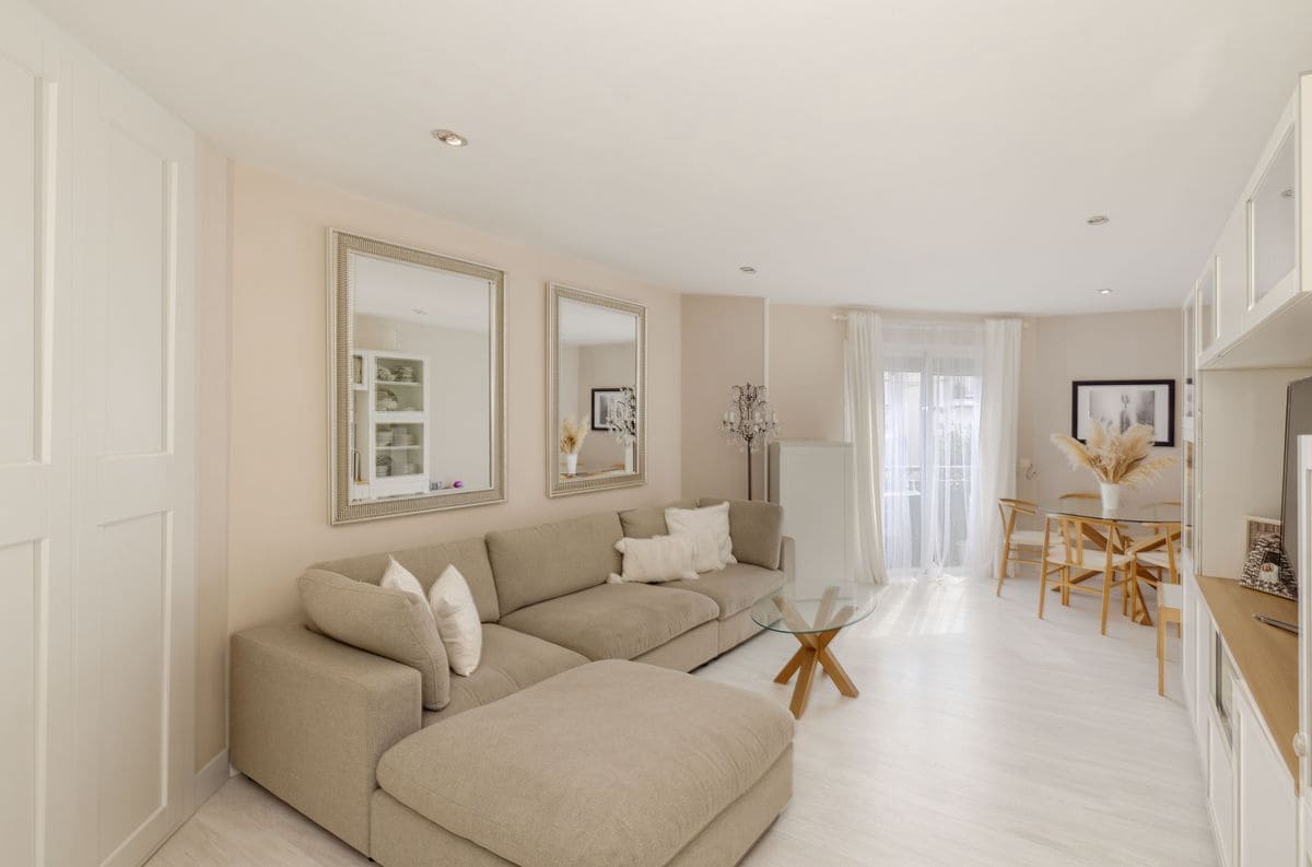 2 sovrum Lägenhet till salu i Benalmadena med garage - 269 900 € (Ref: 10154579)