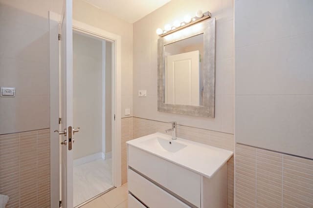 2 Zimmer Wohnung zu verkaufen in Benalmádena mit Garage - 269.900 € (Ref: 10154579)