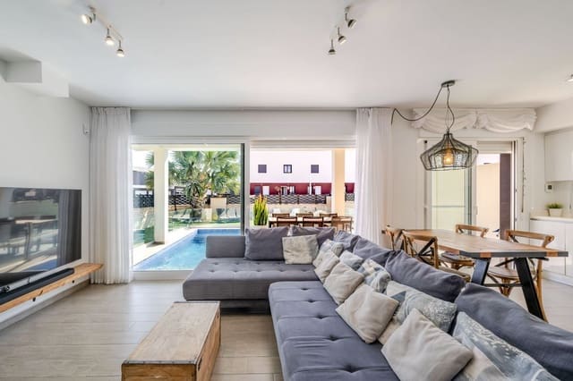 3 soverom Villa til salgs i Gran Alacant, Santa Pola med svømmebasseng garasje - € 495 000 (Ref: 10154580)