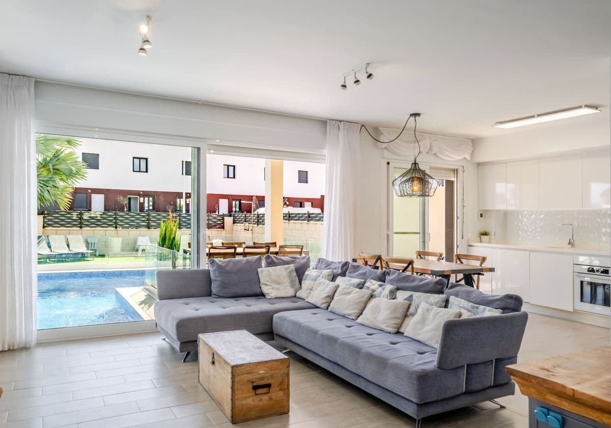 3 soverom Villa til salgs i Gran Alacant med svømmebasseng garasje - € 495 000 (Ref: 10154580)