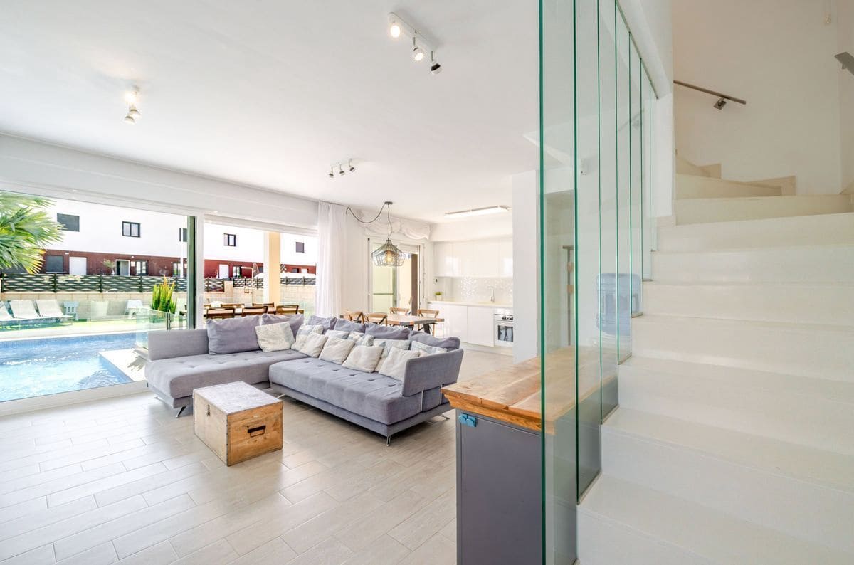 3 soverom Villa til salgs i Gran Alacant med svømmebasseng garasje - € 495 000 (Ref: 10154580)