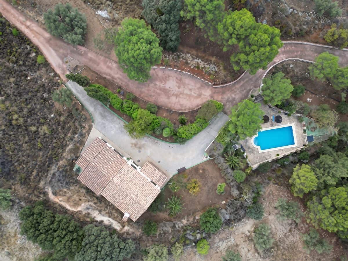 3 chambre Finca/Maison de Campagne à vendre à Antequera avec piscine garage - 590 000 € (Ref: 10154581)