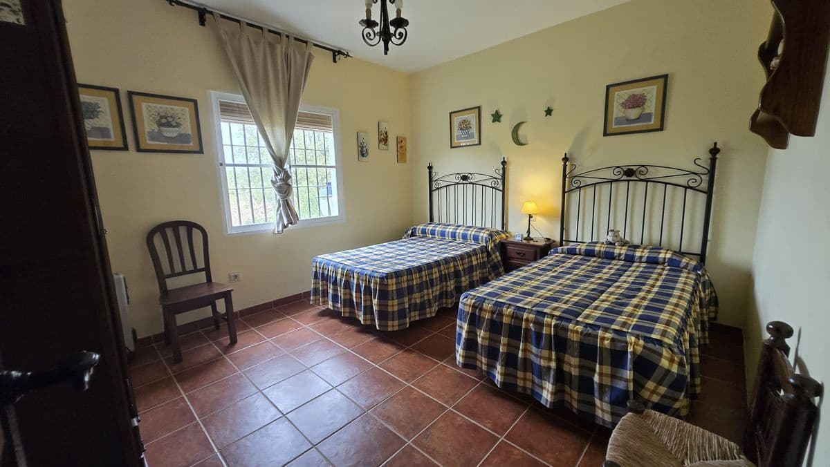 3 chambre Finca/Maison de Campagne à vendre à Antequera avec piscine garage - 590 000 € (Ref: 10154581)