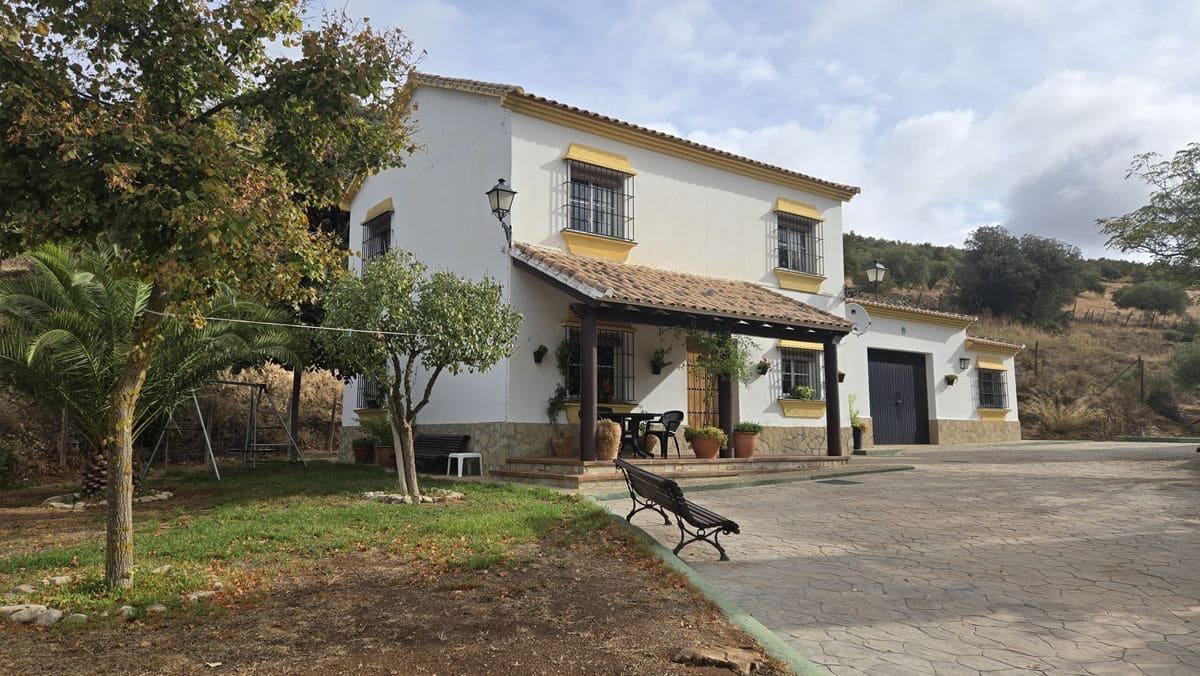 3 chambre Finca/Maison de Campagne à vendre à Antequera avec piscine garage - 590 000 € (Ref: 10154581)
