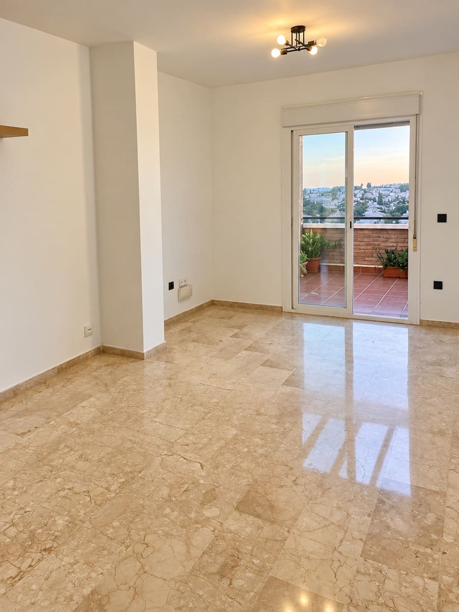 2 bedroom Flat for sale in Mijas with pool garage - € 329,000 (Ref: 10160916)