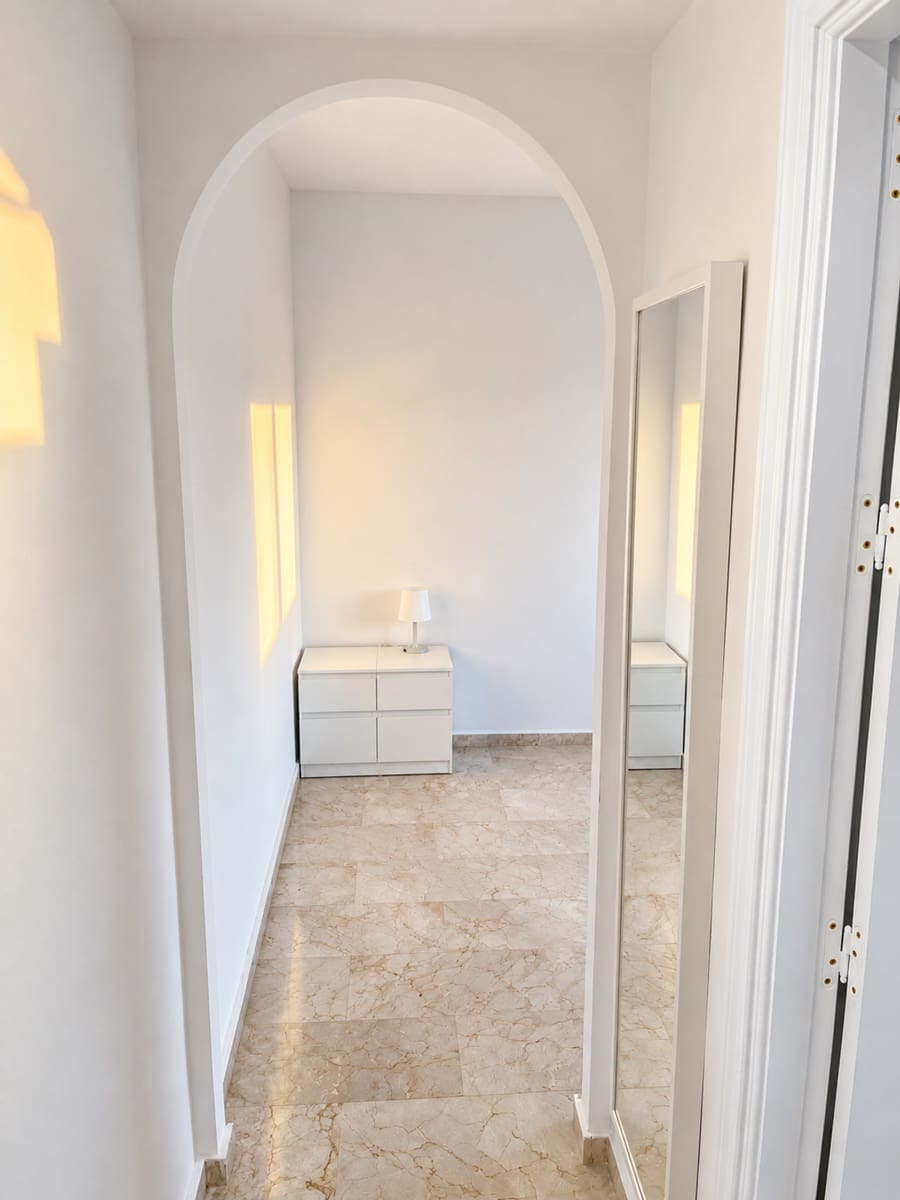 2 bedroom Flat for sale in Mijas with pool garage - € 329,000 (Ref: 10160916)