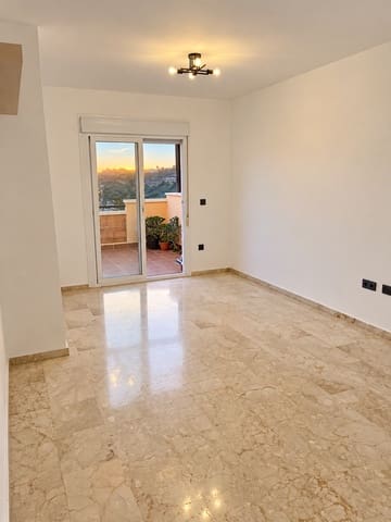 2 bedroom Flat for sale in Mijas with pool garage - € 329,000 (Ref: 10160916)