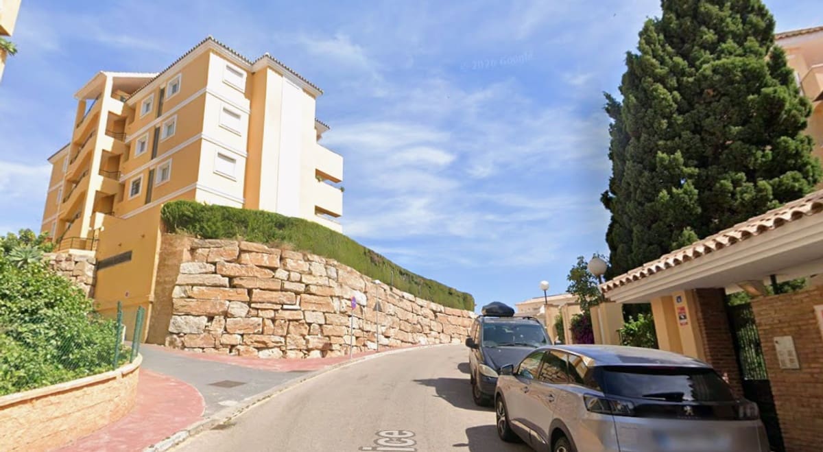 2 bedroom Flat for sale in Mijas with pool garage - € 329,000 (Ref: 10160916)