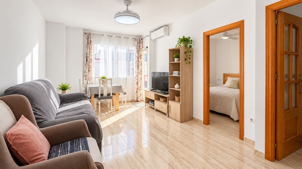 2 bedroom Flat for sale in Velez-Malaga - € 298,000 (Ref: 10160918)