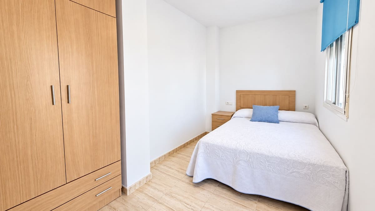 2 bedroom Flat for sale in Velez-Malaga - € 298,000 (Ref: 10160918)