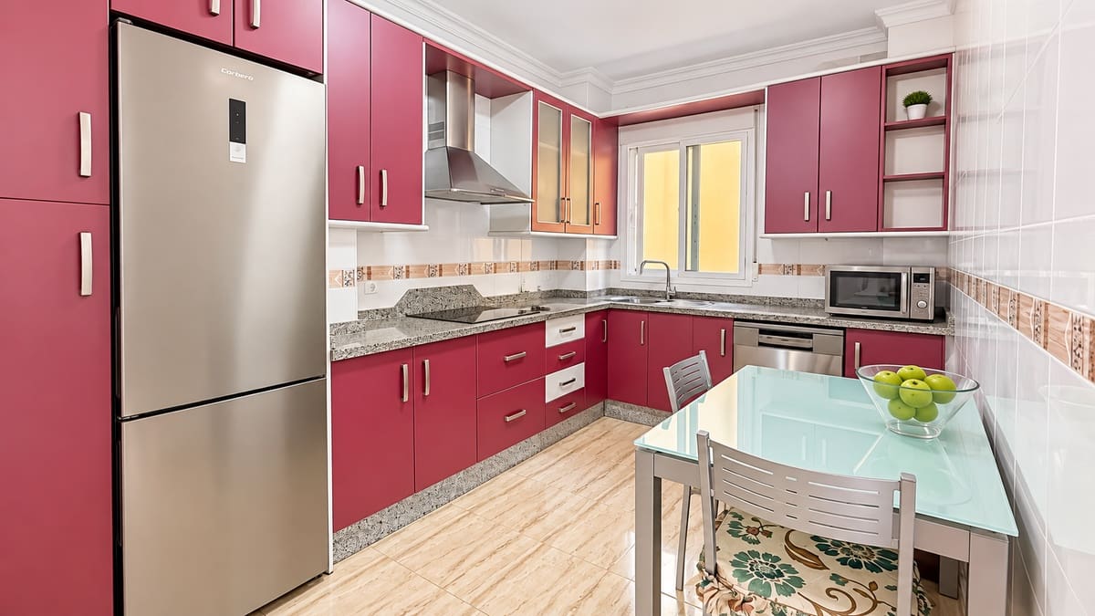 2 bedroom Flat for sale in Velez-Malaga - € 298,000 (Ref: 10160918)