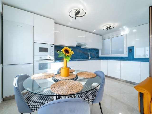 2 makuuhuone Asunto myytävänä paikassa Marbella mukana uima-altaan - 375 000 € (Ref: 10160924)