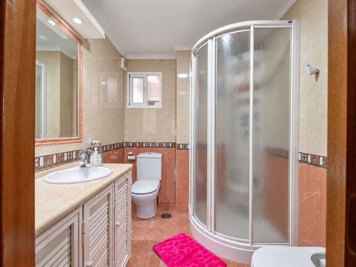 Piso de 3 habitaciones en Málaga ciudad en venta - 220.000 € (Ref: 10168148)