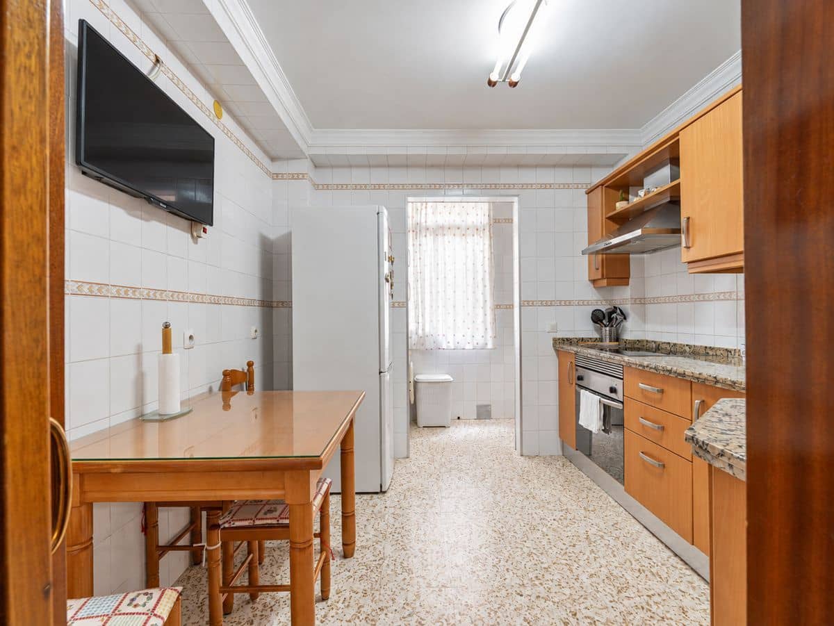 Piso de 3 habitaciones en Málaga ciudad en venta - 220.000 € (Ref: 10168148)