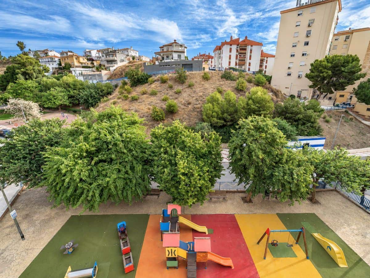 Piso de 3 habitaciones en Málaga ciudad en venta - 220.000 € (Ref: 10168148)