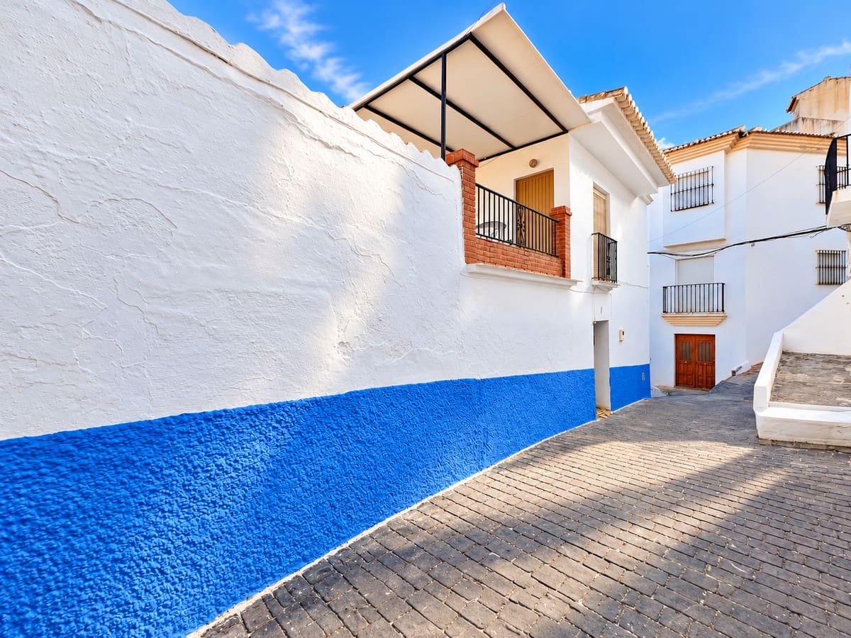 4 slaapkamer Flat te koop in Almachar - € 98.000 (Ref: 10173160)