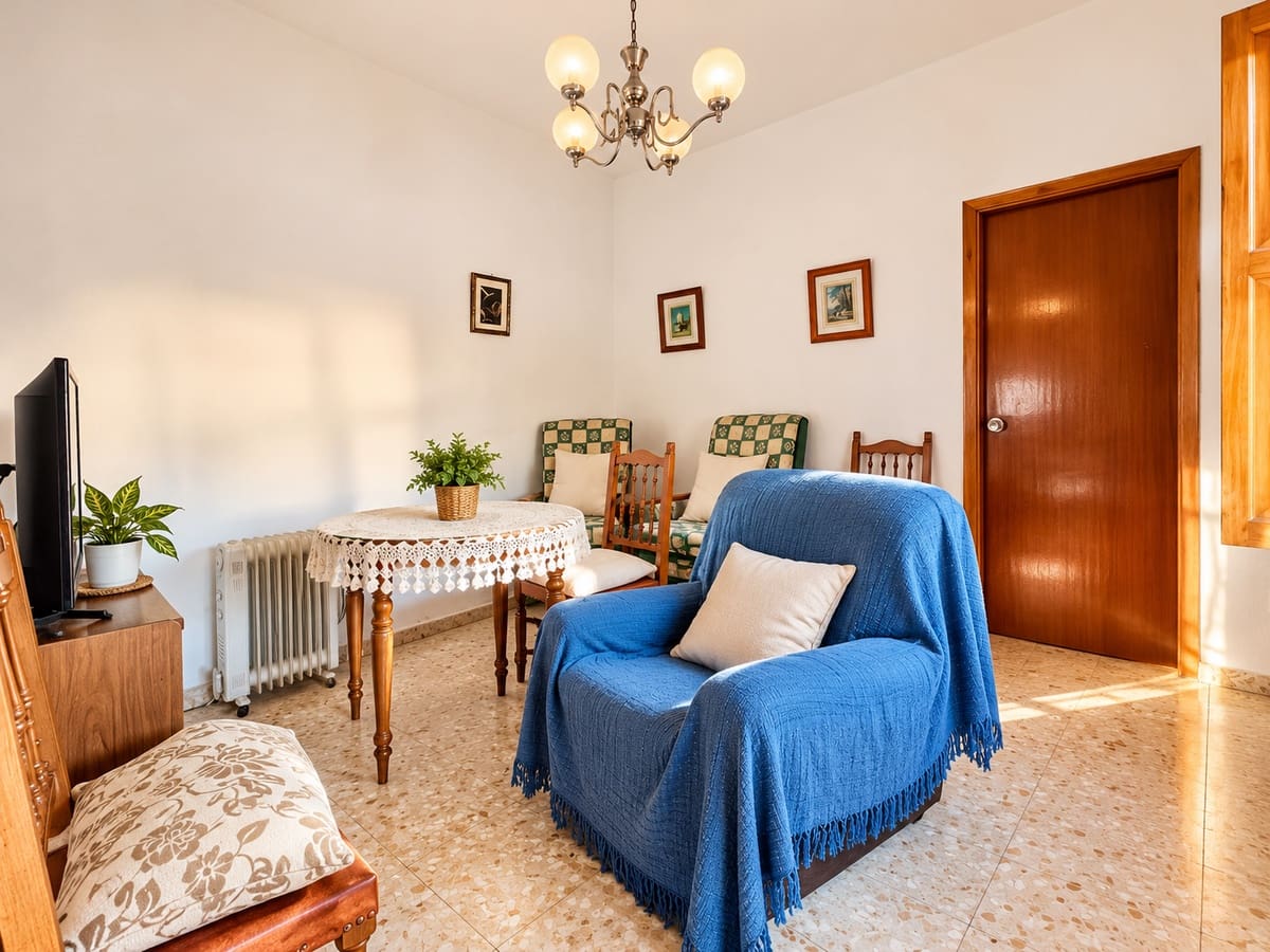 4 slaapkamer Flat te koop in Almachar - € 98.000 (Ref: 10173160)