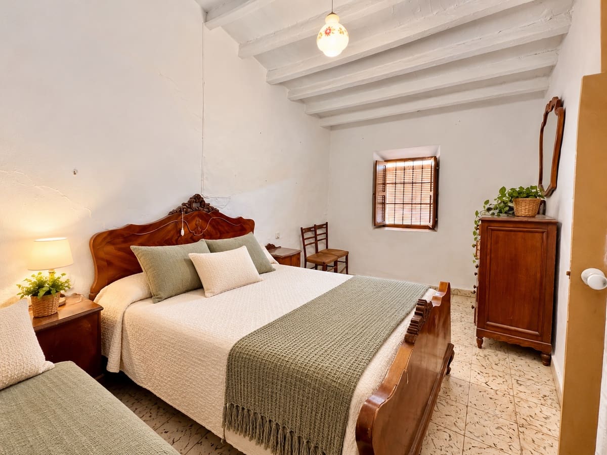 4 slaapkamer Flat te koop in Almachar - € 98.000 (Ref: 10173160)