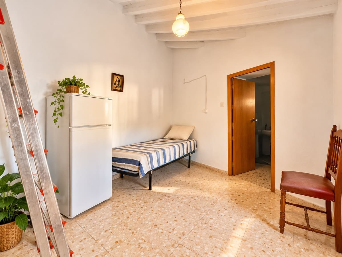 4 slaapkamer Flat te koop in Almachar - € 98.000 (Ref: 10173160)