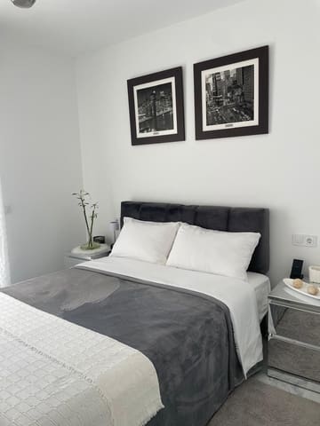Piso de 2 habitaciones en Manilva en venta con piscina garaje - 370.000 € (Ref: 10173171)