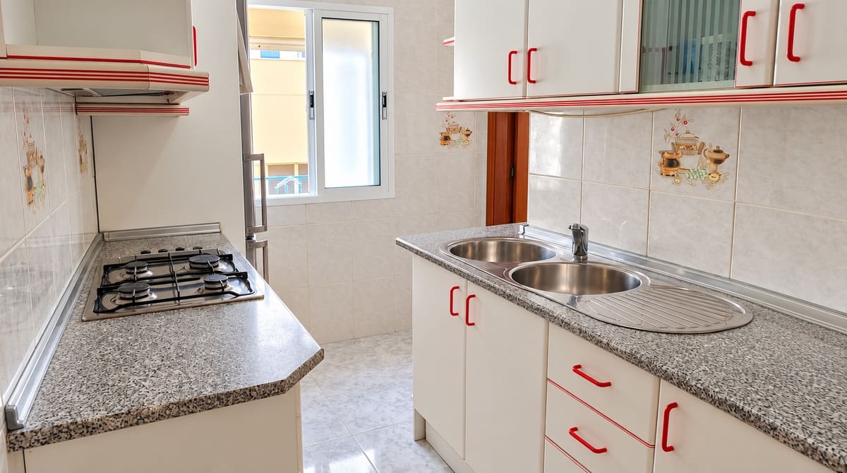 2 quarto Apartamento para venda em Madrid cidade - 99 990 € (Ref: 10186400)