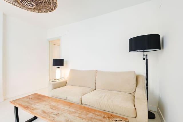 3 soverom Penthouse til salgs i La Trinidad, Málaga by - € 320 000 (Ref: 10186401)