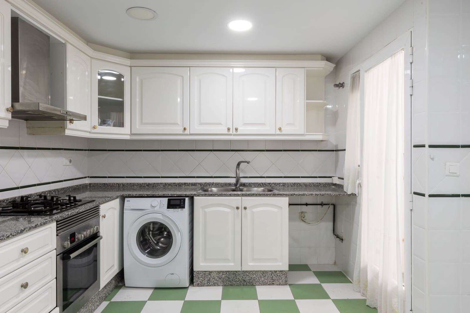 4 sypialnia Mieszkanie na sprzedaż w Miasto Walencja z garażem - 450 000 € (Ref: 9175353)