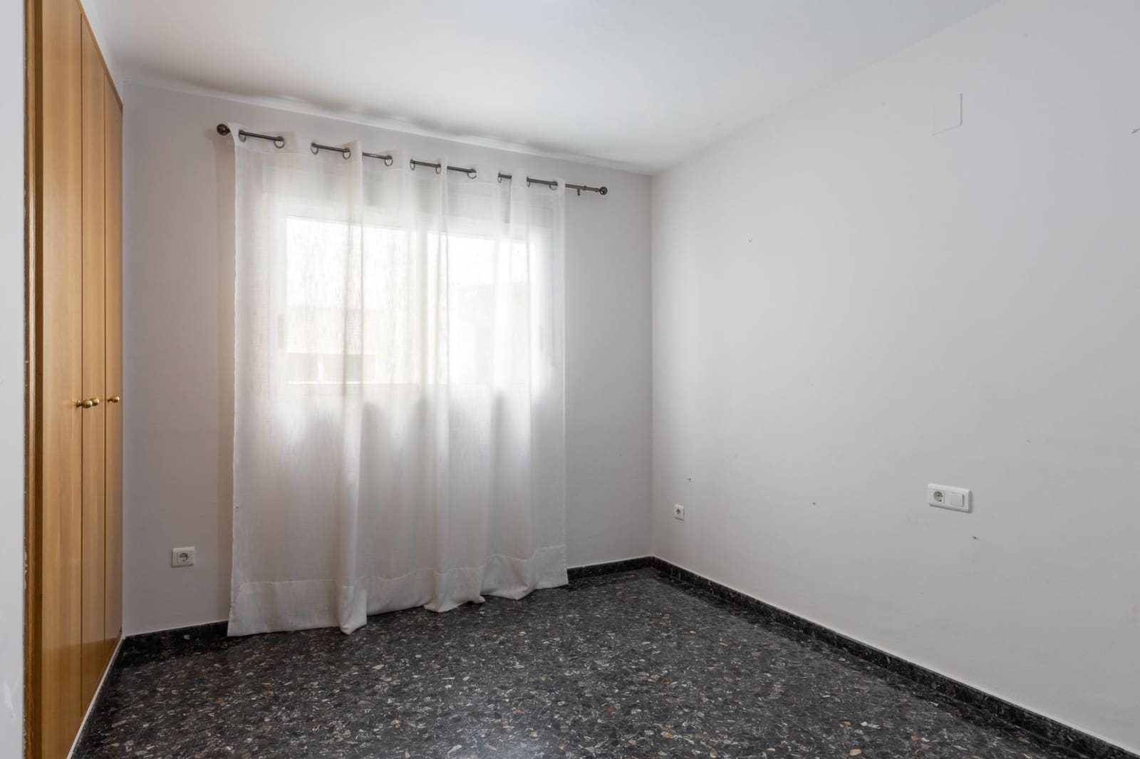 4 sypialnia Mieszkanie na sprzedaż w Miasto Walencja z garażem - 450 000 € (Ref: 9175353)