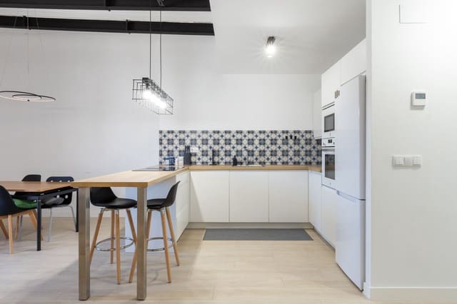 2 soveværelse Lejlighed til salg i Valencia by - € 435.000 (Ref: 9175356)