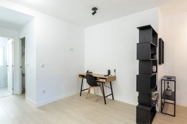 2 soveværelse Lejlighed til salg i Valencia by - € 435.000 (Ref: 9175356)