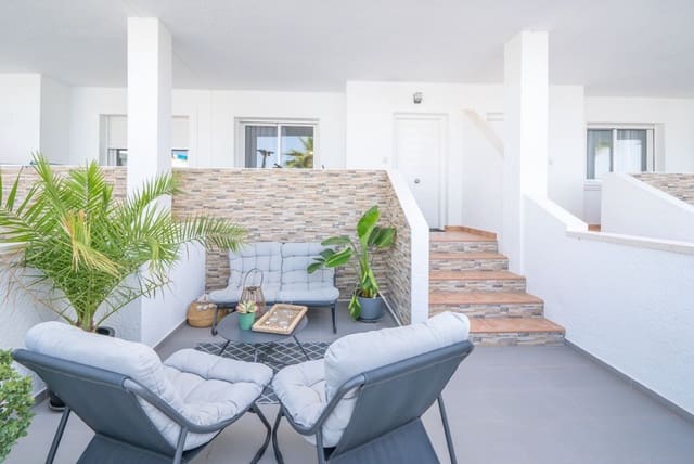 3 camera da letto Villetta Bifamiliare in vendita in Torrevieja con piscina garage - 315.000 € (Rif: 9175358)