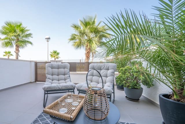 3 camera da letto Villetta Bifamiliare in vendita in Torrevieja con piscina garage - 315.000 € (Rif: 9175358)